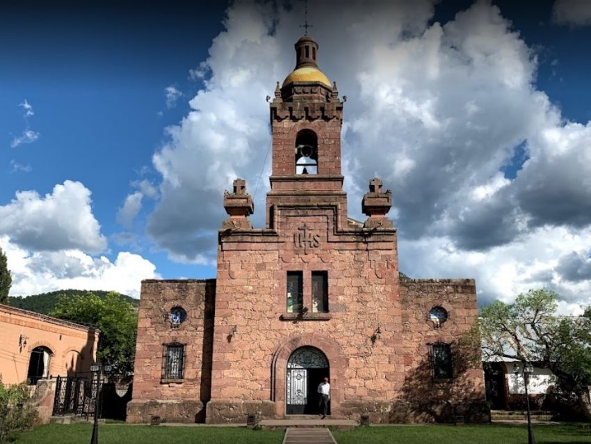 Las campanas no doblaron por los desaparecidos…las voces guardaron silencio